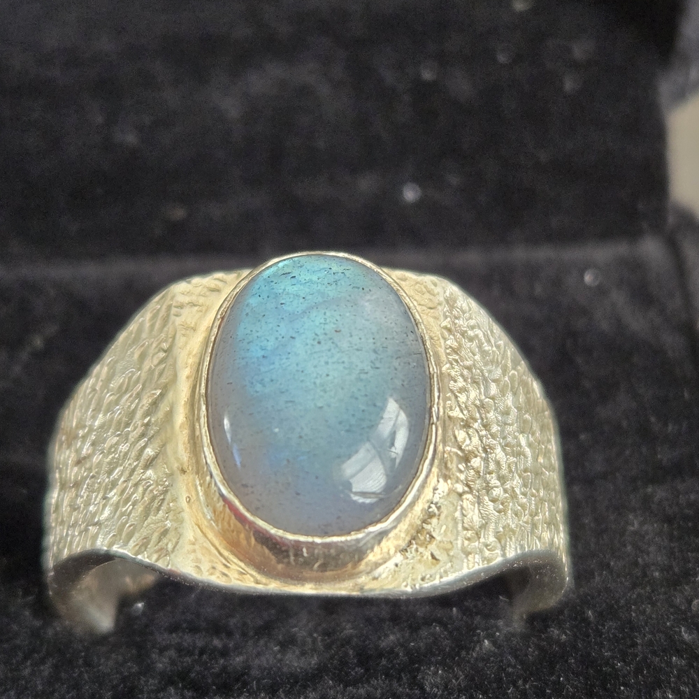 Man's Solid Silver Ring With Labradorite Stone - image 1
